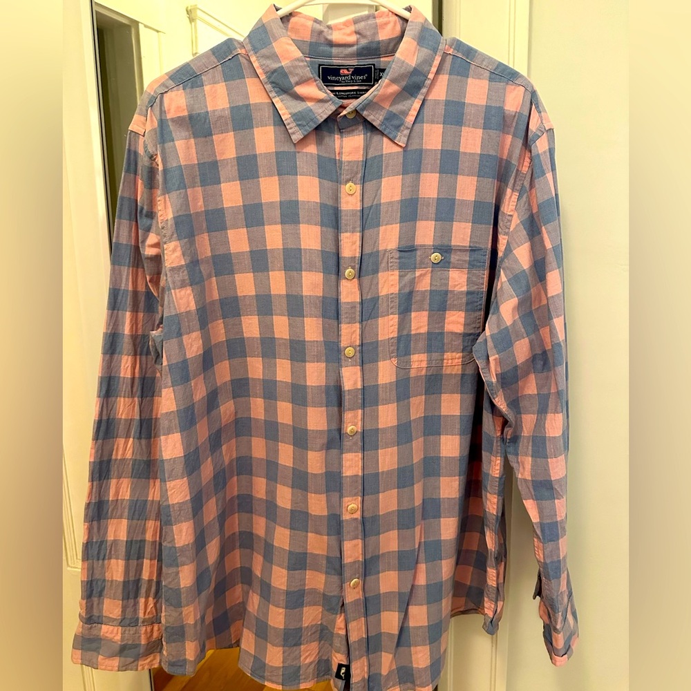 Vineyard Vines button down shirt